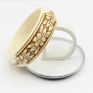 Vintage floral plastic bracelet